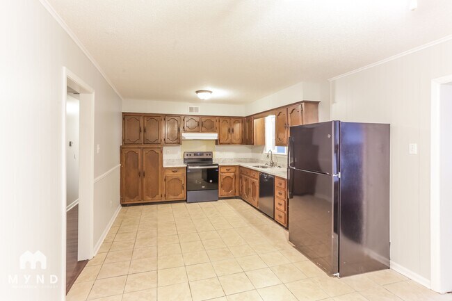 Foto del edificio - 2975 Fairlane Dr