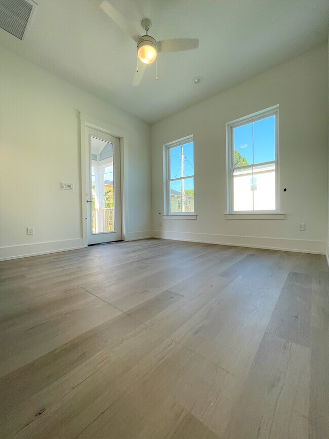 Foto del edificio - 511 13th Ave S