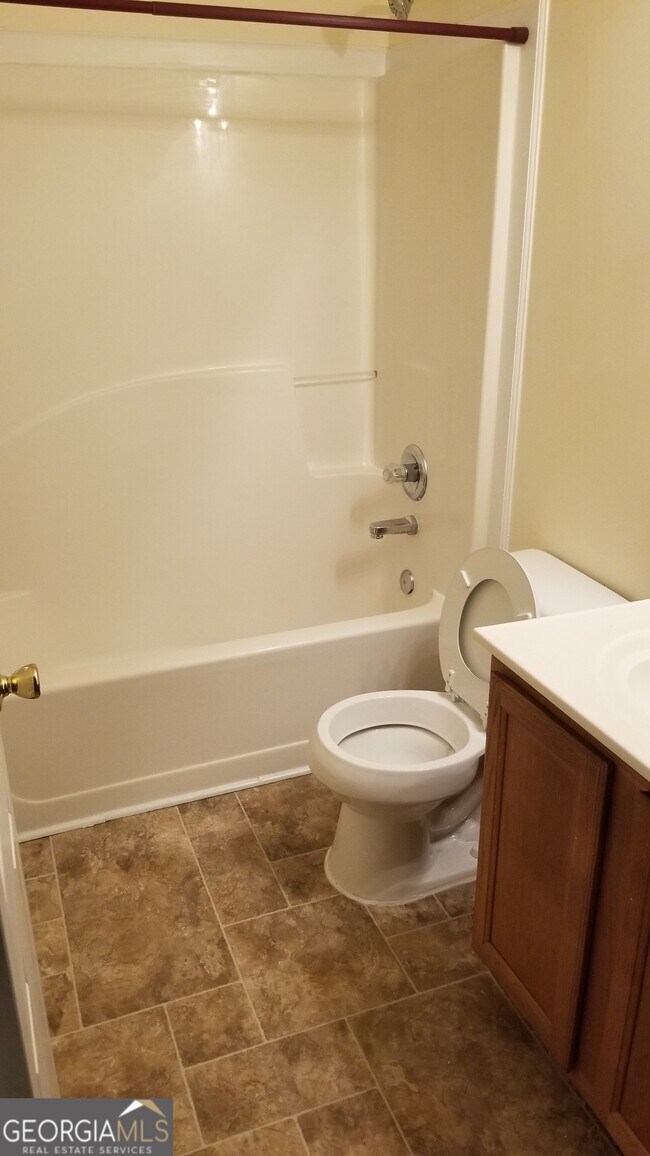 Building Photo - 4840 Hairston Park Square