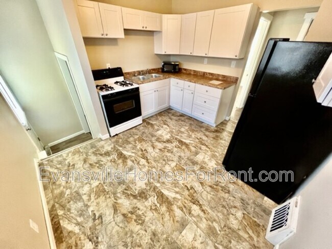 Foto del edificio - 1324 Gavitt St