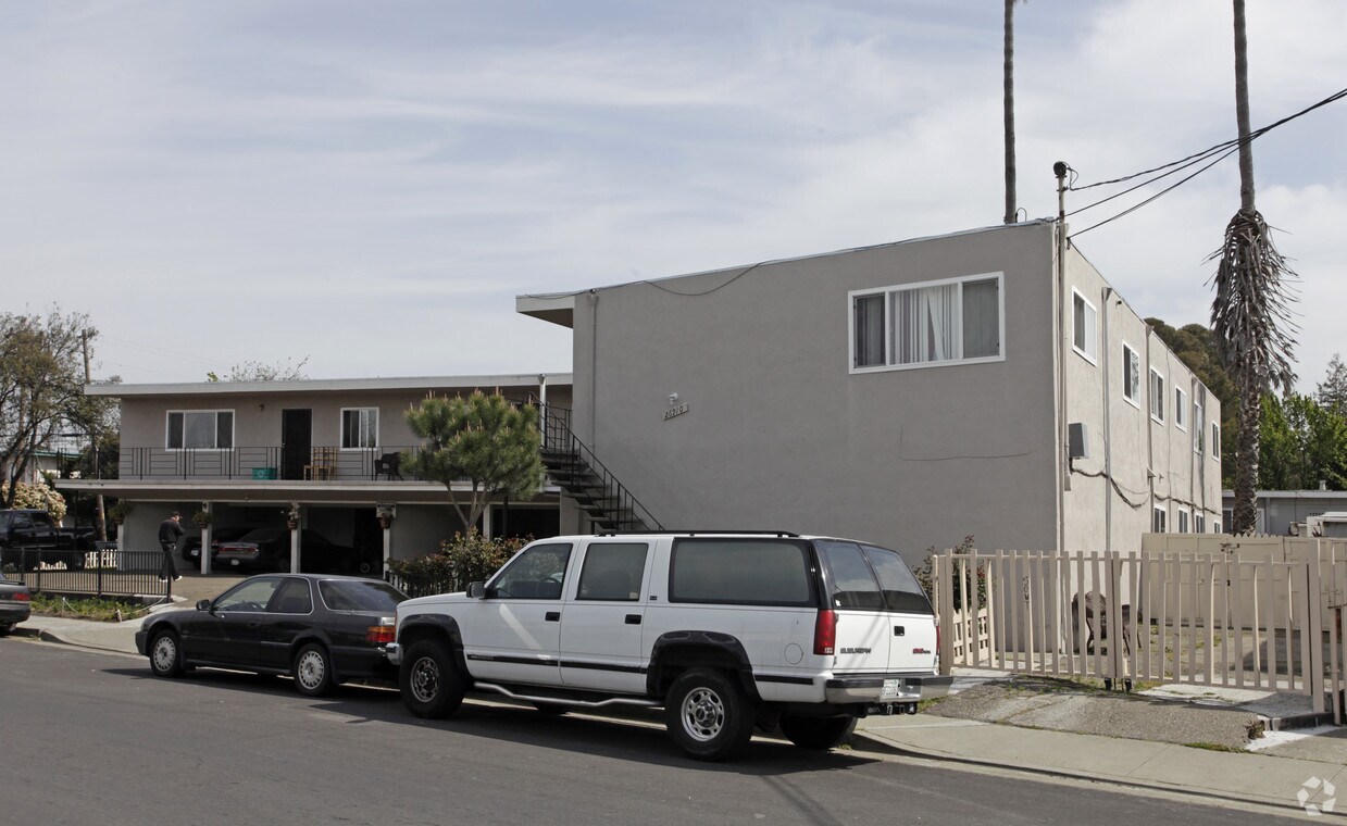Primary Photo - 26910 Manon Ave