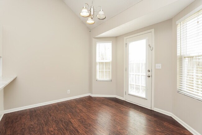 Building Photo - 1832 Antebellum Dr