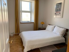 Building Photo - 4298 Boul Saint Laurent Building Photo - 4298 Boul Saint Laurent