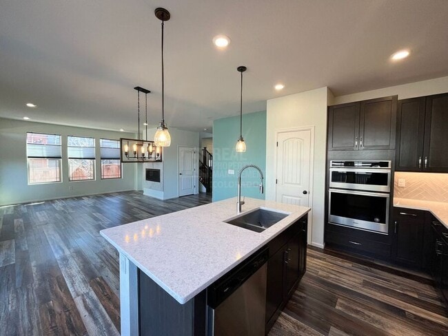 Building Photo - 5873 N Geneva St