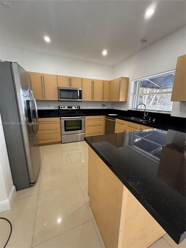 Foto del edificio - 15071 SW 136th Pl