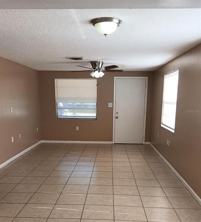 Building Photo - 1515 Swordbill Dr