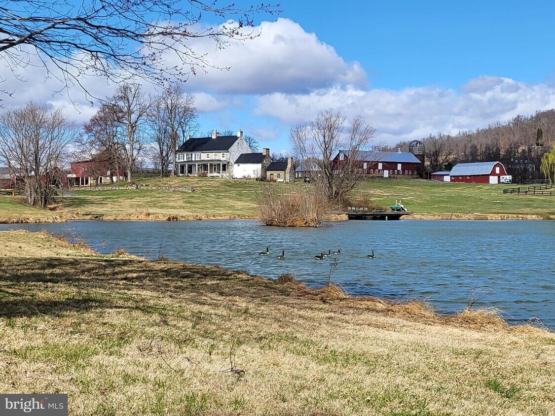 Primary Photo - 16471 Hillsboro Rd