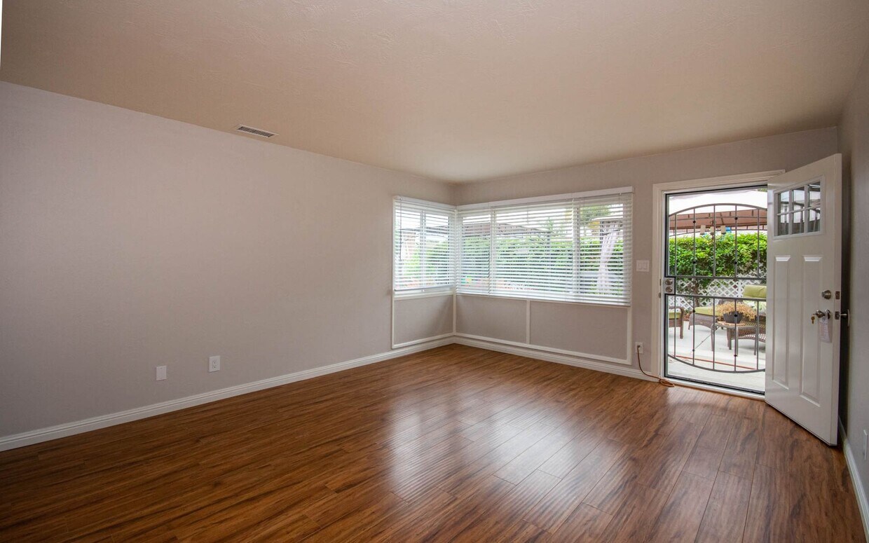 Foto principal - 3772-3774 Jefferson St