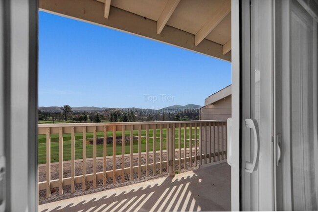 Foto del edificio - Lovely 2 bed/2.5 bath/ 1472 sqft two story home with Golf Course views! Available September 15th ...