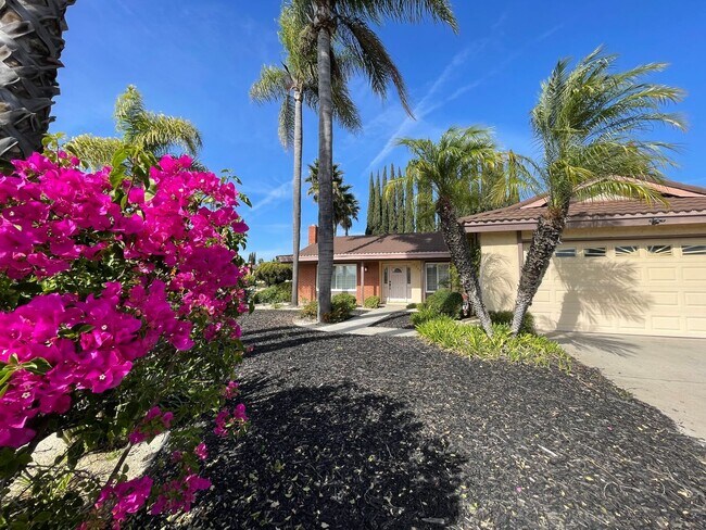 Building Photo - North Poway's Summerfield Estates, 3/2 with 2 Car Attached Garage, single level.
