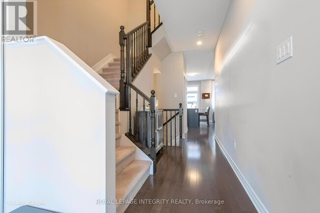 Building Photo - 652 Aubépines Dr