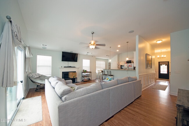 Building Photo - 308 Long Pond Dr