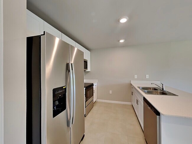 Building Photo - 4731 Gillot Blvd
