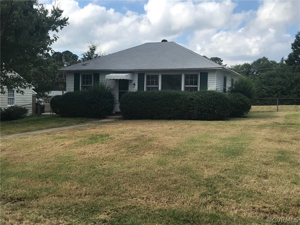 Primary Photo - 1304 St Michaels Ln