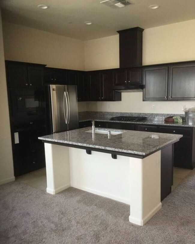 Building Photo - Nice home in North Merced
