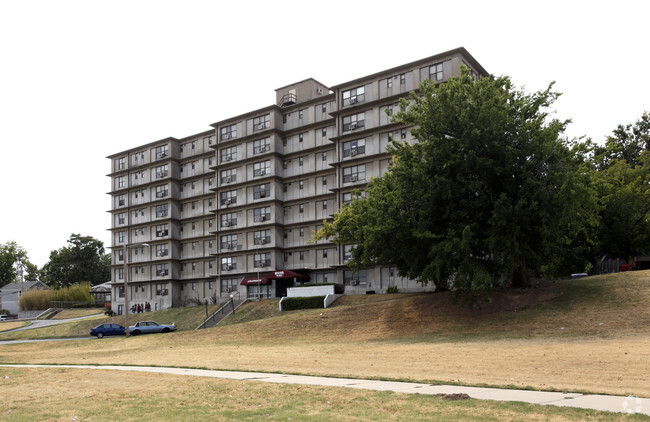 Boulder Plaza Apartments - River Park Apartments