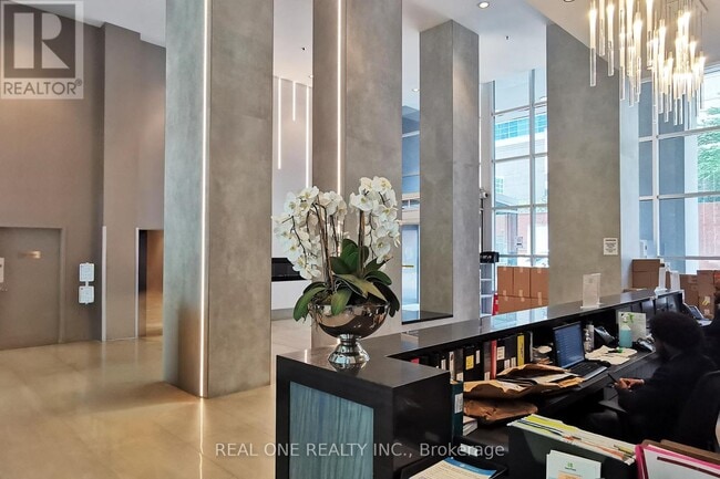 Building Photo - 81 Navy Wharf Ct