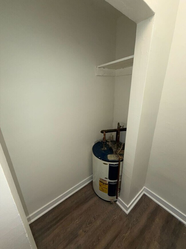 Building Photo - 171 S 17th St