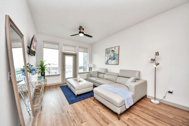 Foto del edificio - 1111 Shepherd Dr
