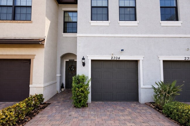 Photo - 2394 Post St Townhome