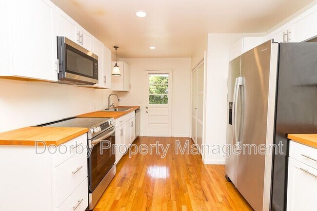 Foto del edificio - 4134 Bennett Rd