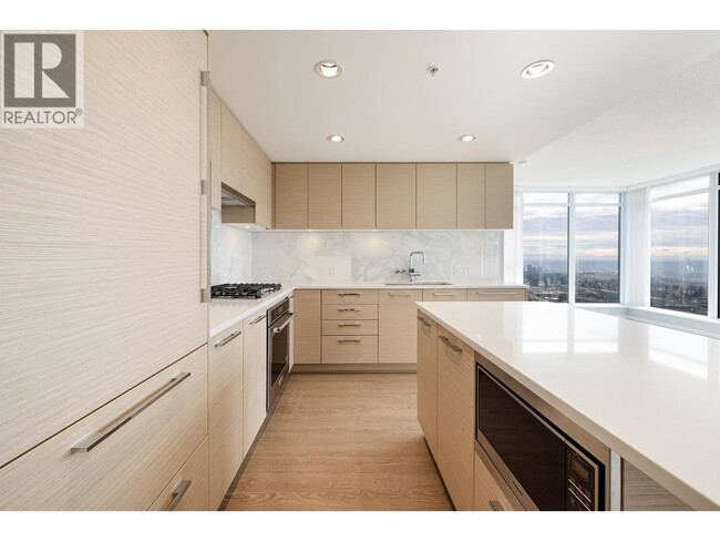 Building Photo - 6700 Dunblane Ave