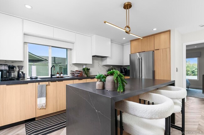 Foto del edificio - 3861 Kendall St