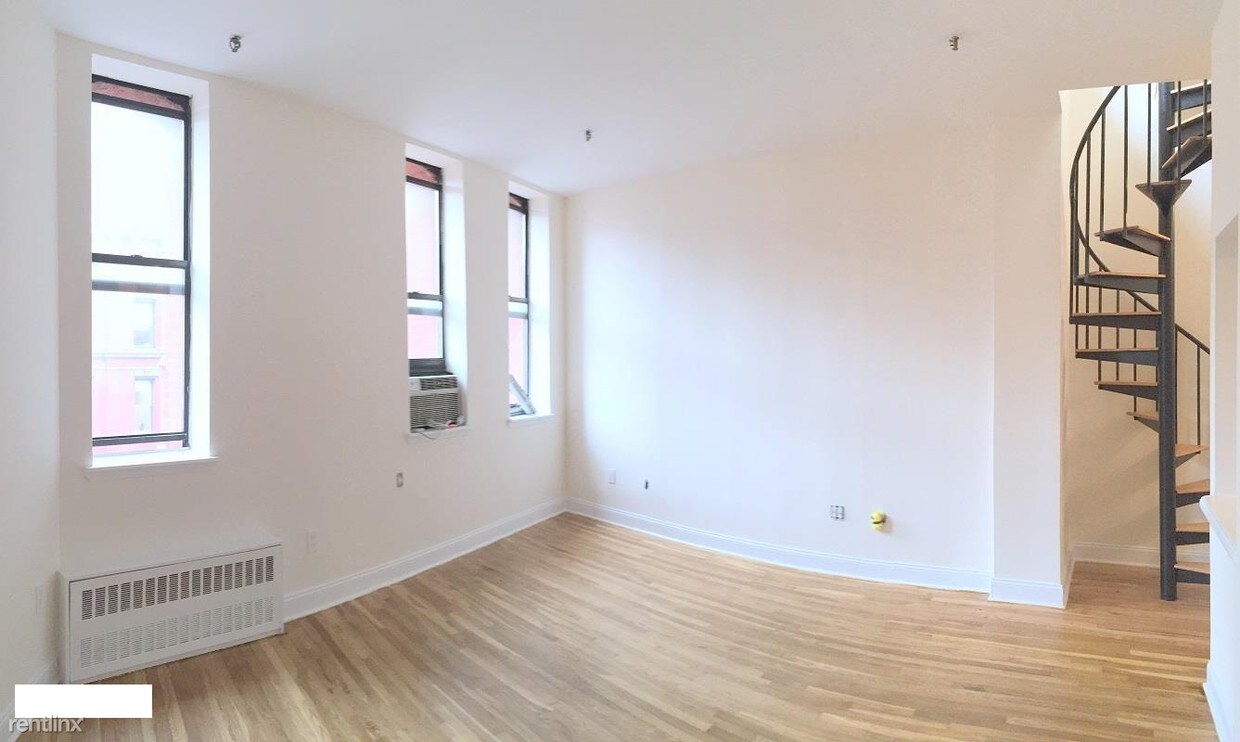 Primary Photo - 12 Astor Pl