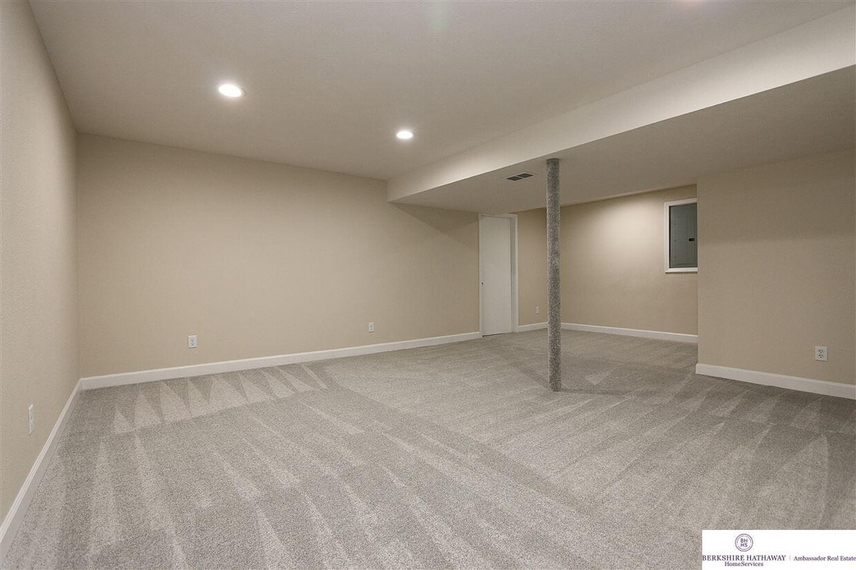 Basement Recreation Room - 2329 S 125th Ave