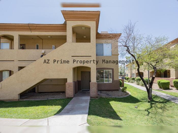 Foto principal - 2134 E Broadway Rd