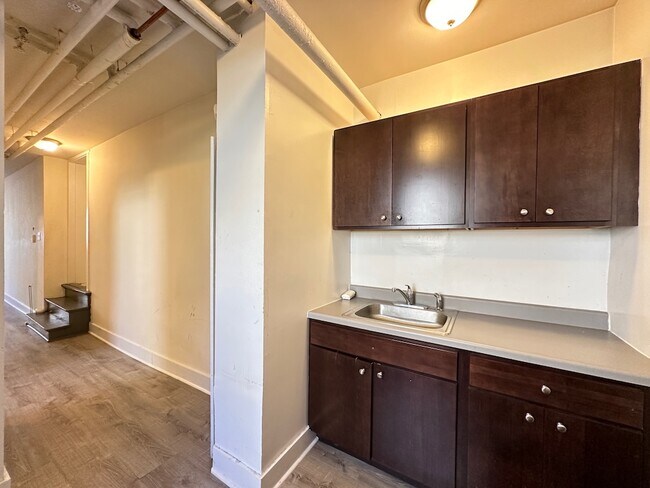 Foto del edificio - 1542 N Kedzie Ave