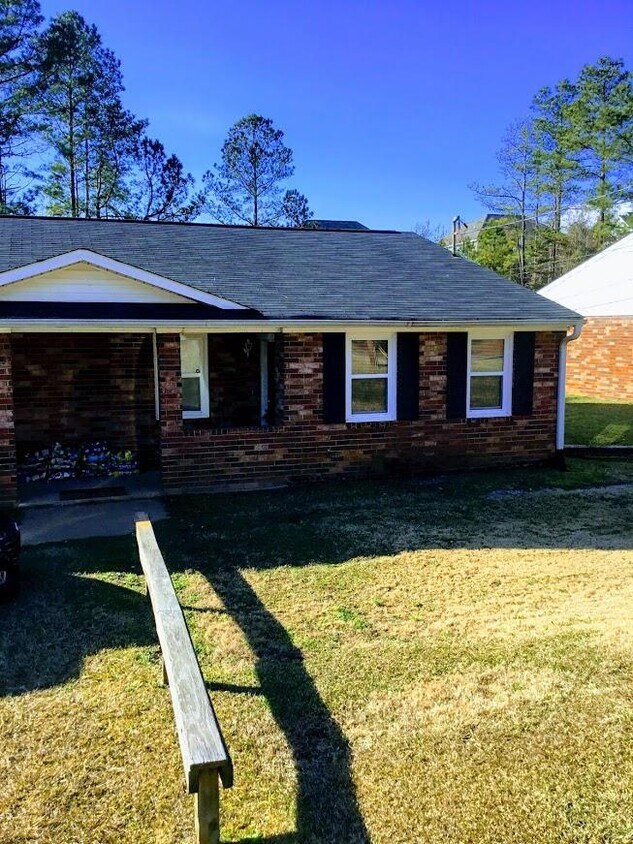 Primary Photo - 132 Samarya Ln