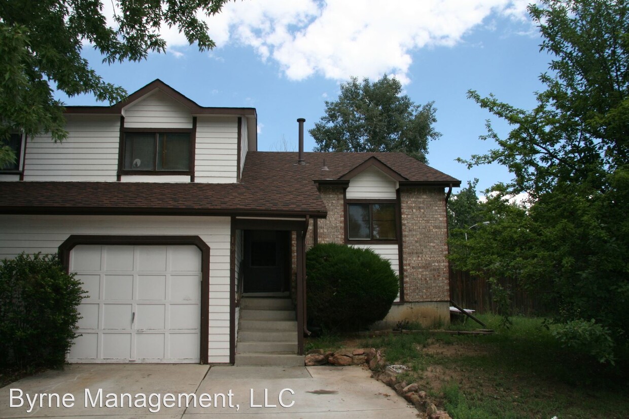 Foto principal - 3 br, 2 bath House - 1904 Copper Creek Drive