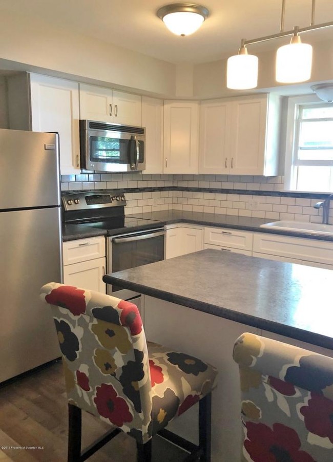 Building Photo - 2 bedroom in Clarks Summit PA 18411
