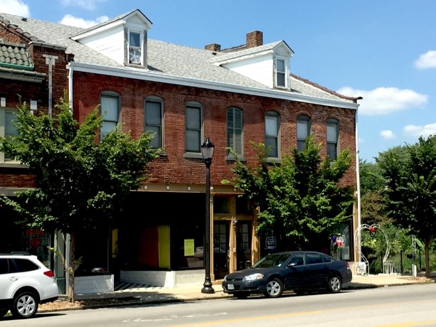 Building Photo - 7609-7611 S Broadway