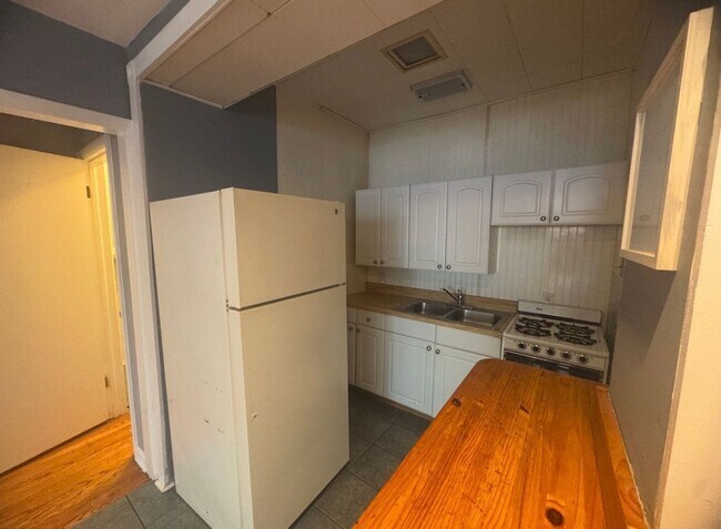 Foto del edificio - Heritage Hill One-Bedroom, One-Bathroom Ap...