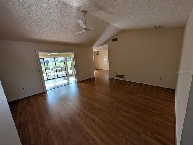 Foto del edificio - 1413 Strada D Argento