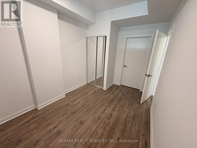 Building Photo - 223 Princess St