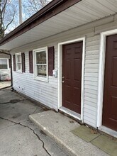 Building Photo - 415 E Letchworth Ave