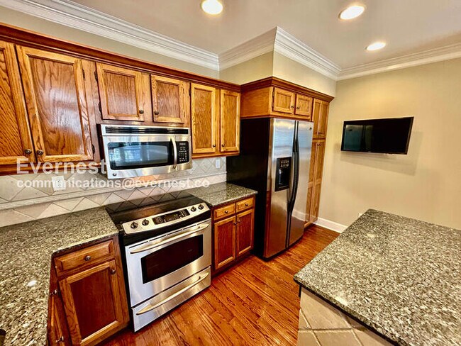 Foto del edificio - 7500 Roswell Rd