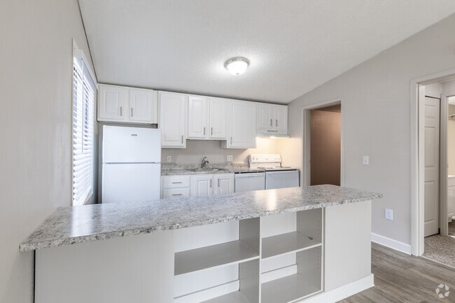 Interior Photo - Laurel Bay