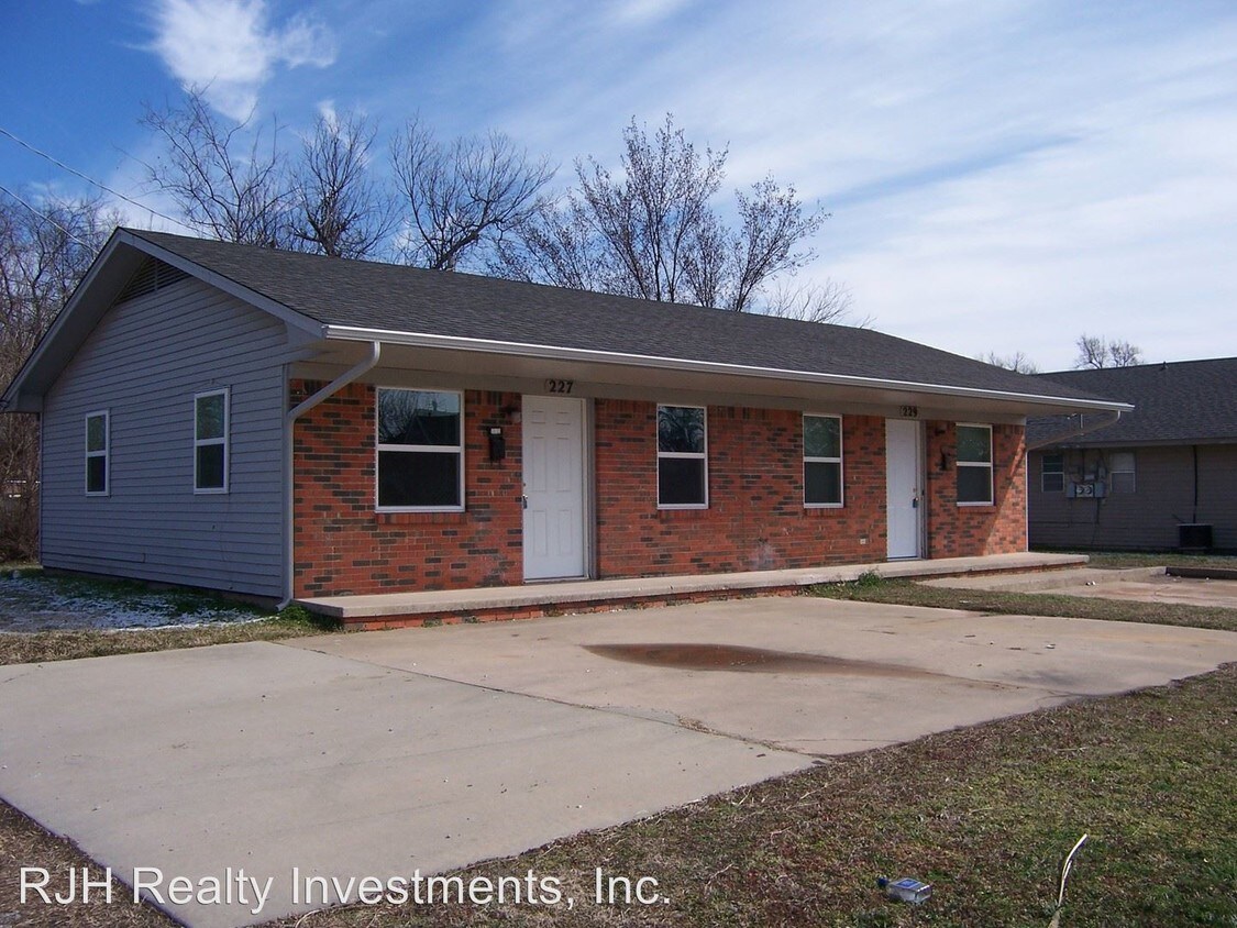 227 S Findlay Ave, Norman, OK 73071 Condo for Rent in Norman, OK