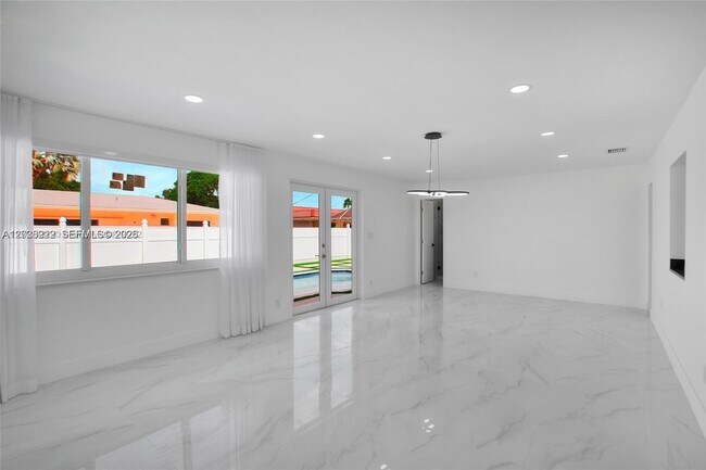 Foto del edificio - 1825 NE 197th Terrace