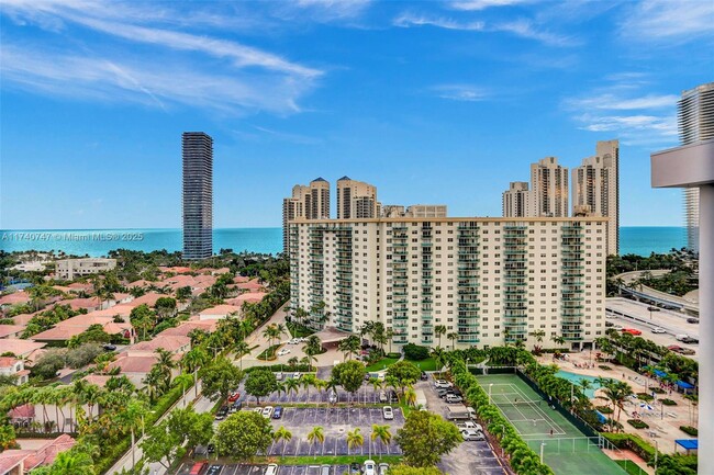 Foto del edificio - 19380 Collins Ave