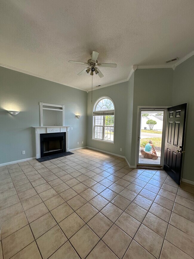 Foto del edificio - 1001 Windgate Dr