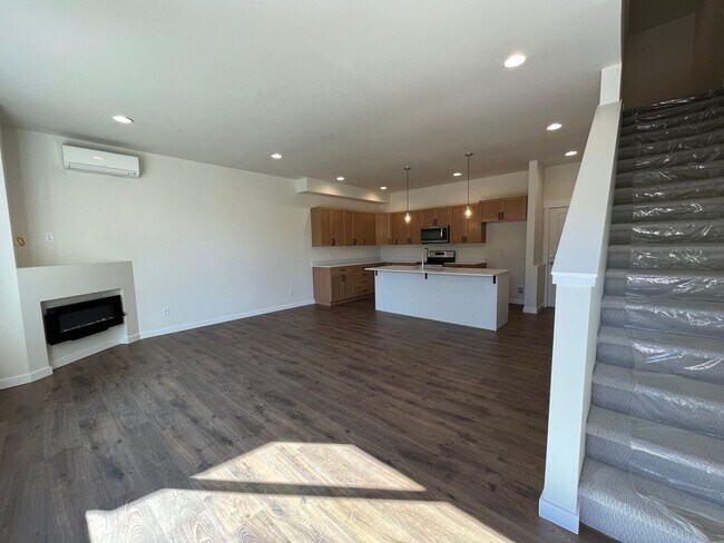 Foto del edificio - New Modern Construction 3 Bed 2.5 Bath wit...