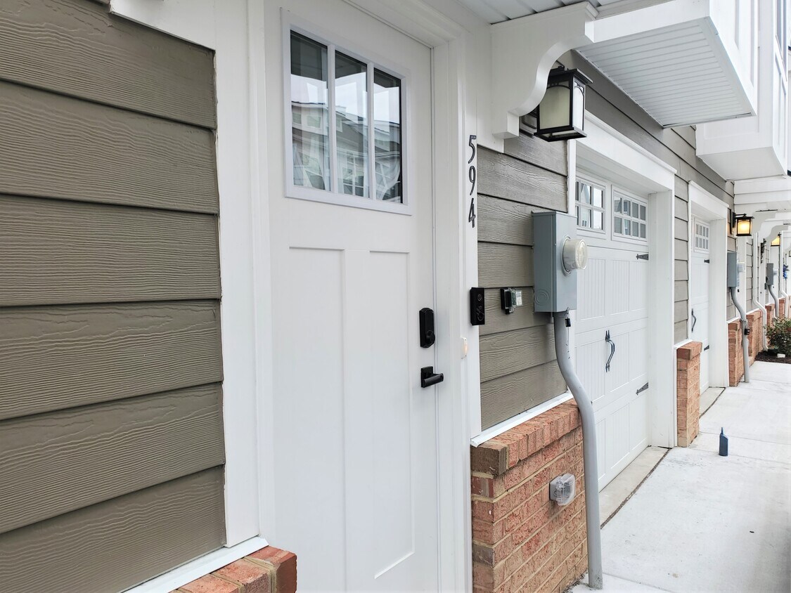 Foto principal - 594 Westport St