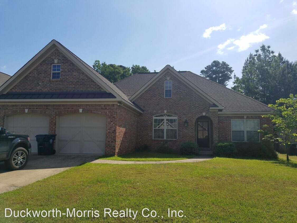 3 br, 2.5 bath House 13669 Old Ivey Drive House Rental in Northport