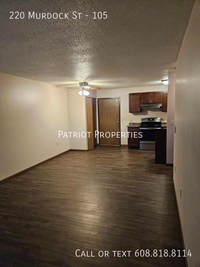 Foto del edificio - 1 bedroom/ 1 bath apartment in Tomah, WI