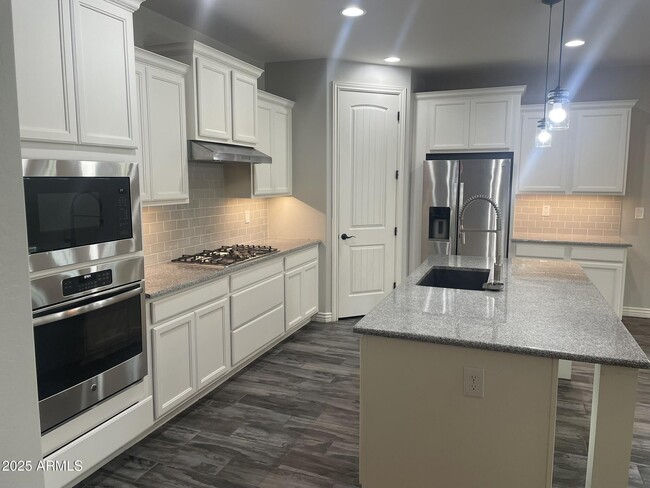 Foto del edificio - 3890 E Perkinsville St